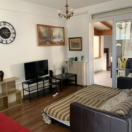 Grand Appartement Avec Terrasse & Jardin A 5 Minutes De Paris Cachan Eksteriør bilde